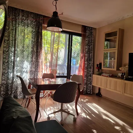 Homey Art Next To Drujba Metro Stations And Bul.tsarigradsko Shose *